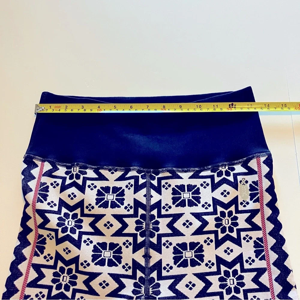 034.Free People Movement Myoko Jacquard Base Leggings NWT - Picture 8 of 10